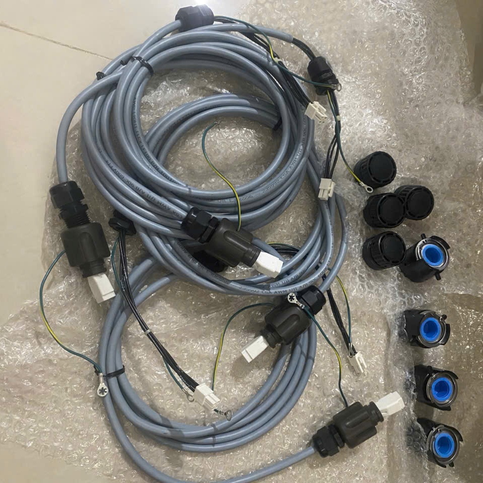Cáp kết nối đèn UV Viqua Cap ket noi den UV Viqua 1