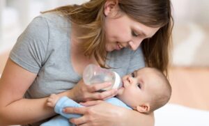 Cho Trẻ Uống Nước Bao Nhiêu Là Đủ?