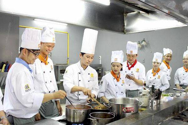 Giải pháp lọc nước cho nhà hàng 6 hoc chuyen de